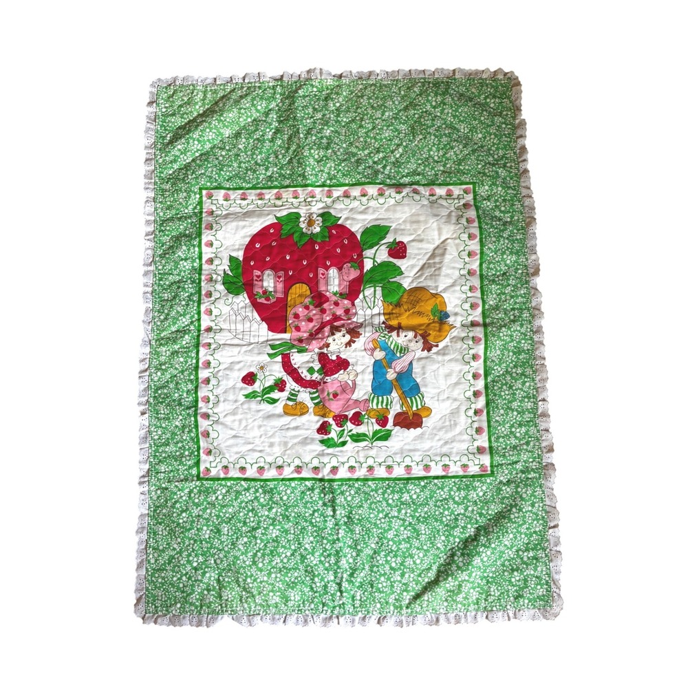 Vintage 80s Strawberry Shortcake Baby Crib Quilt Eyelet Lace 43x33  Retro